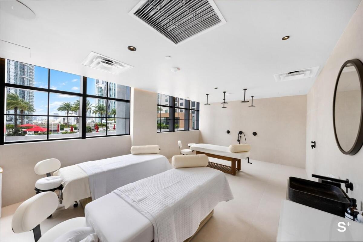 Locanda Chic Downtown 1br With Stunning Skyline Views *