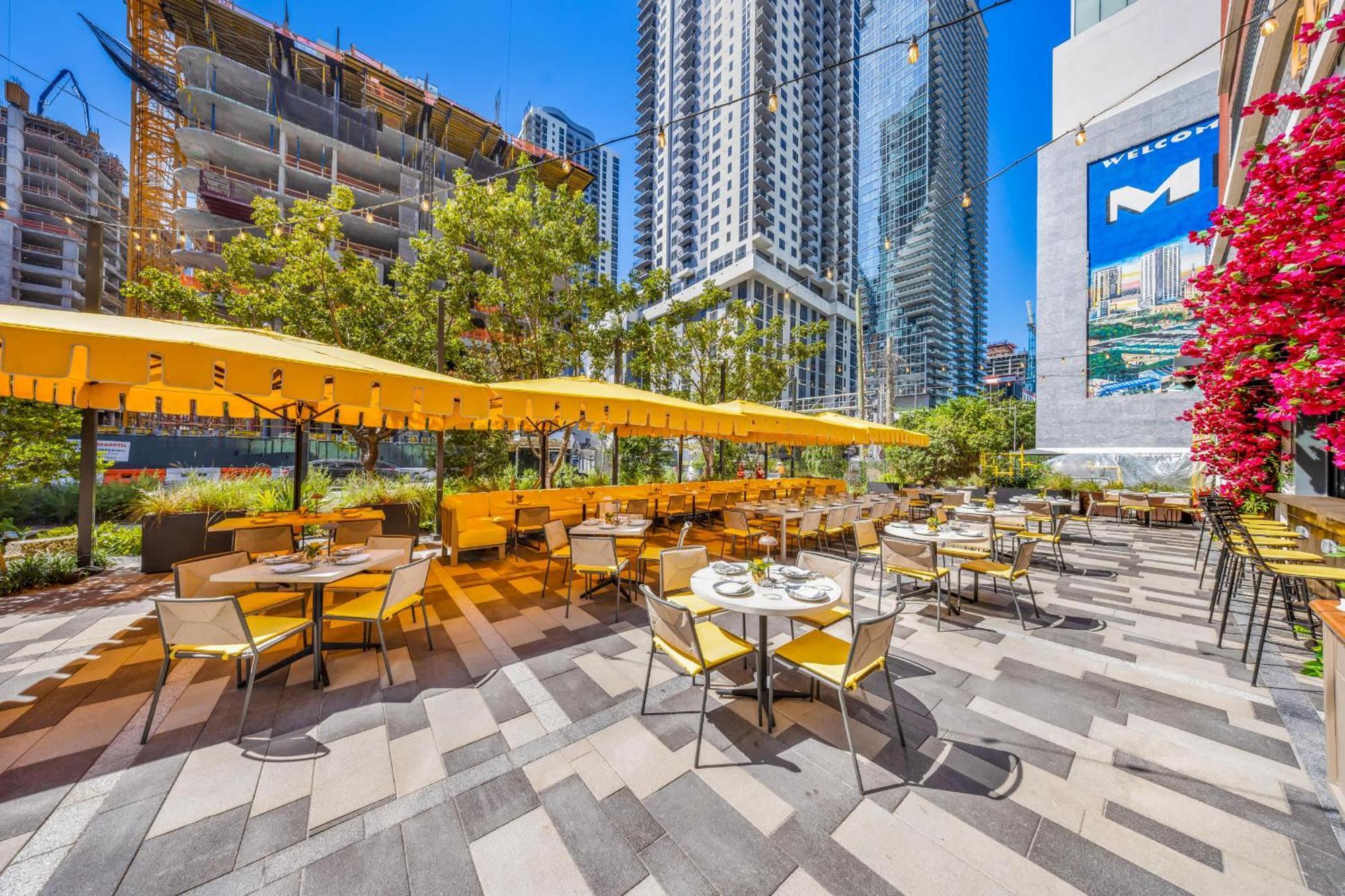Chic Downtown 1br With Stunning Skyline Views Locanda *